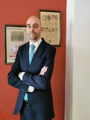 Los continuos cambios legislativos de la normativa laboral y el deber de cumplirla hacen que la gestión de los recursos humanos sea cada vez más compleja. Por ello con la externalización o “outsourcing” se contratan a expertos externos a la empresa para delegar en ellos las funciones operativas del departamento de Recursos Humanos.